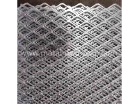 What are the raw material requirements for making Hot Dipped Galvanized Expanded Metal Mesh?