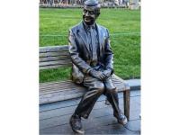 What are the Maintenance Methods for Urban Bronze Sculptures?