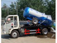 Dongfeng 3000 litres Vacuum Tank Truck