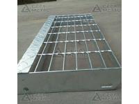 Stair Tread    Stair grating customization      Grating Stair Treads  