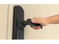 The difference between ordinary door lock and smart lock