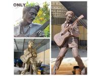 Where Is Life Size Elvis Presley Statue?