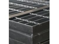 What customization options are available for steel catwalks?