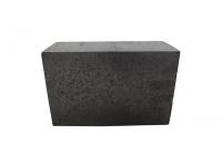 Magnesia carbon brick