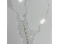 Which is better, Calacatta Quartz or Gray Quartz?