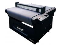 Flatbed vs Roll Cutter: Choose the Right Cutting Solution