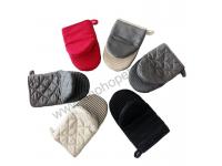 What are the benefits of silicone oven mitts for safe cooking and baking?
