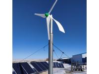 What are the advantages of horizontal axis wind turbines?
