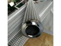 Why Is There Oil in Compressed Air Output?