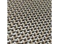 Reverse weave wire mesh for dewatering screens